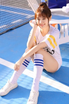 小男人遇上大女人吻戏